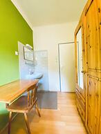 Affordable Central Rooms Near U3