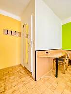 Affordable Central Rooms Near U3