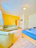 Affordable Central Rooms Near U3