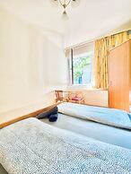 Affordable Central Rooms Near U3