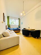 Affordable Central Rooms Near U3