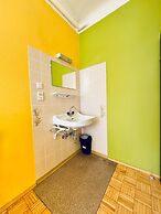 Affordable Central Rooms Near U3