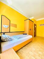 Affordable Central Rooms Near U3