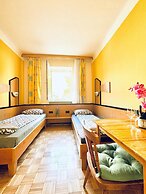 Affordable Central Rooms Near U3