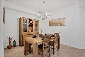 14121 Heritage Landing Blvd