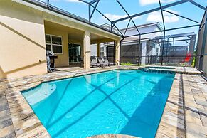 1909 Tropical Palms Circle