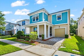 1909 Tropical Palms Circle