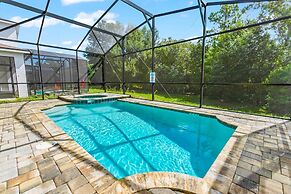 1909 Tropical Palms Circle