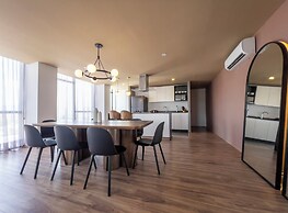 Luxury Condo Views of Festival del Globo