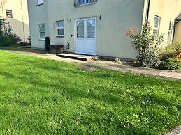 Bromyard-apartment-2br-parking-5mintocitycenter