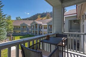 Ski In Ski Out PT Lodge 2BR 2BA Hot Tubs