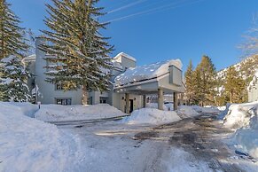 Ski In Ski Out PT Lodge 2BR 2BA Hot Tubs