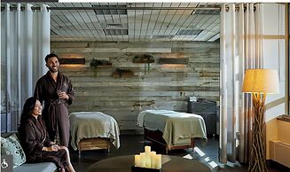 Ski In Ski Out PT Lodge 2BR 2BA Hot Tubs