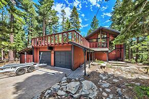 Central Clean Home with Hot Tub Near Ski