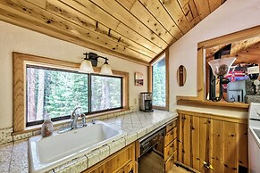 Central Clean Home with Hot Tub Near Ski