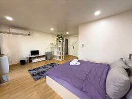 Breezewood Bangkok Hotel