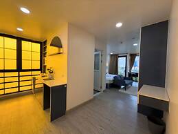 Breezewood Bangkok Hotel