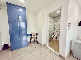 Breezewood Bangkok Hotel