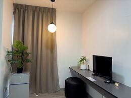 Breezewood Bangkok Hotel