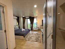 Breezewood Bangkok Hotel