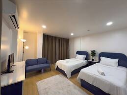 Breezewood Bangkok Hotel