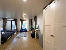 Breezewood Bangkok Hotel