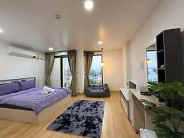 Breezewood Bangkok Hotel