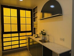 Breezewood Bangkok Hotel