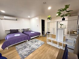 Breezewood Bangkok Hotel