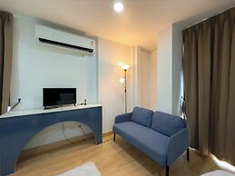 Breezewood Bangkok Hotel