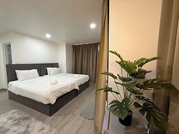 Breezewood Bangkok Hotel
