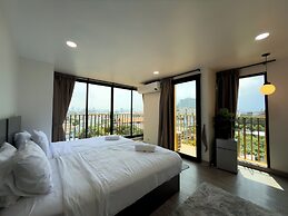 Breezewood Bangkok Hotel