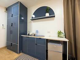 Breezewood Bangkok Hotel