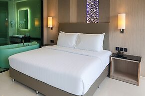 The Tj Hotel