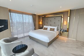 The Tj Hotel