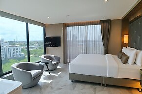 The Tj Hotel