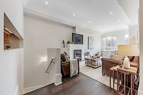 Rivetstays - Designer Walk Suites