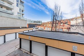 Rivetstays - Designer Walk Suites