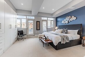 Rivetstays - Designer Walk Suites