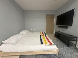 Rivetstays - Designer Walk Suites