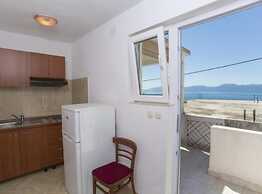 Beachfront Apartments Andrijević