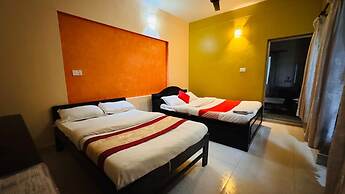 Hotel August International