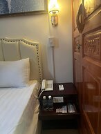 Motel Mys Dung as  Motel Lavie