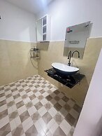 Motel Mys Dung as  Motel Lavie