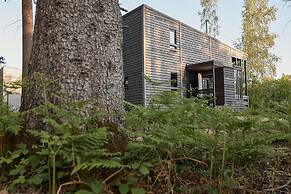 Sky Pad: Lakeside Retreat
