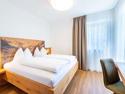 Beautiful Flat in Hart With Fitness Room