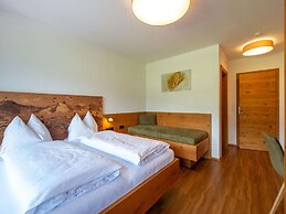 Beautiful Flat in Hart With Fitness Room