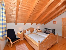 Wooden Holiday Home Near ski Resort