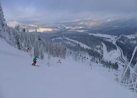 Wooden Holiday Home Near ski Resort