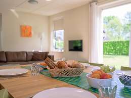 Spacious Bungalow Near the Frisian Lakes